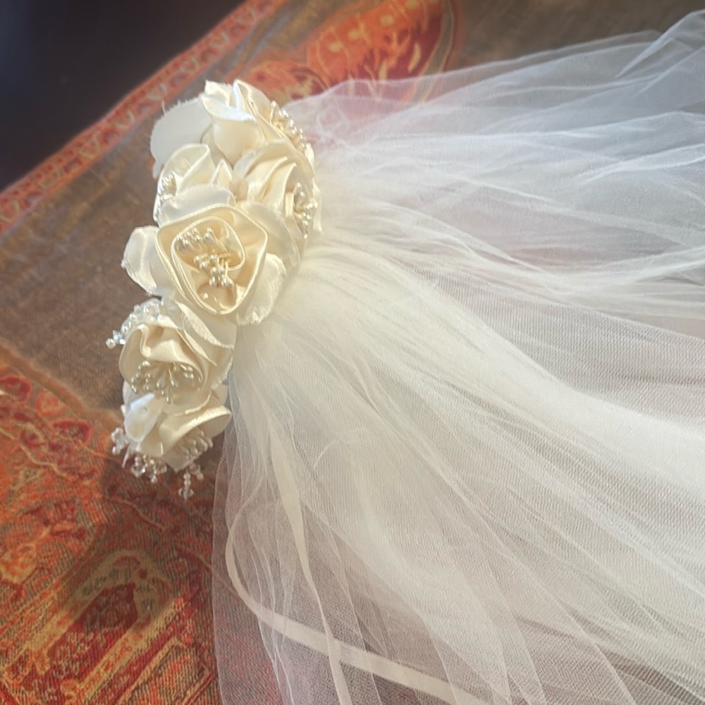 Wedding Veil & Headpiece Ivory